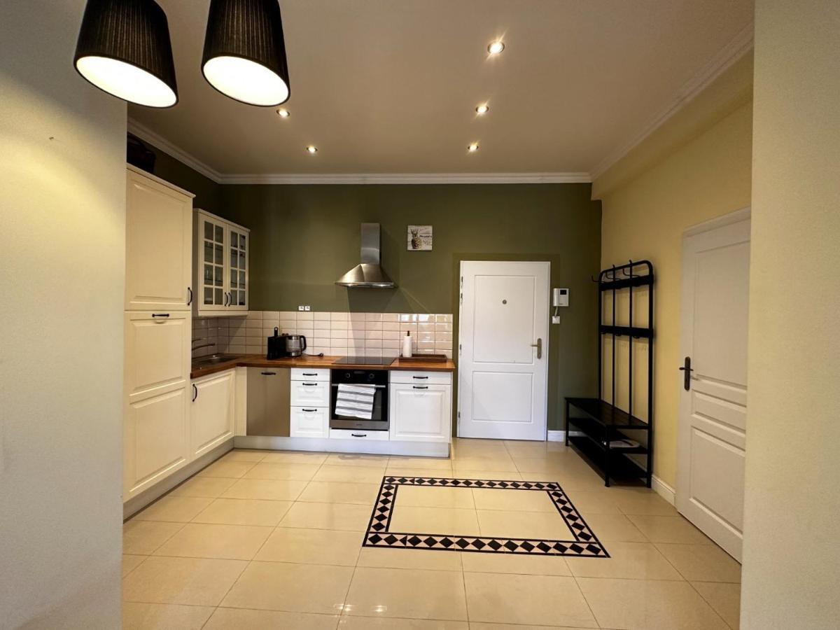 Gorkeho Apartment In City Centre Bratislava Esterno foto