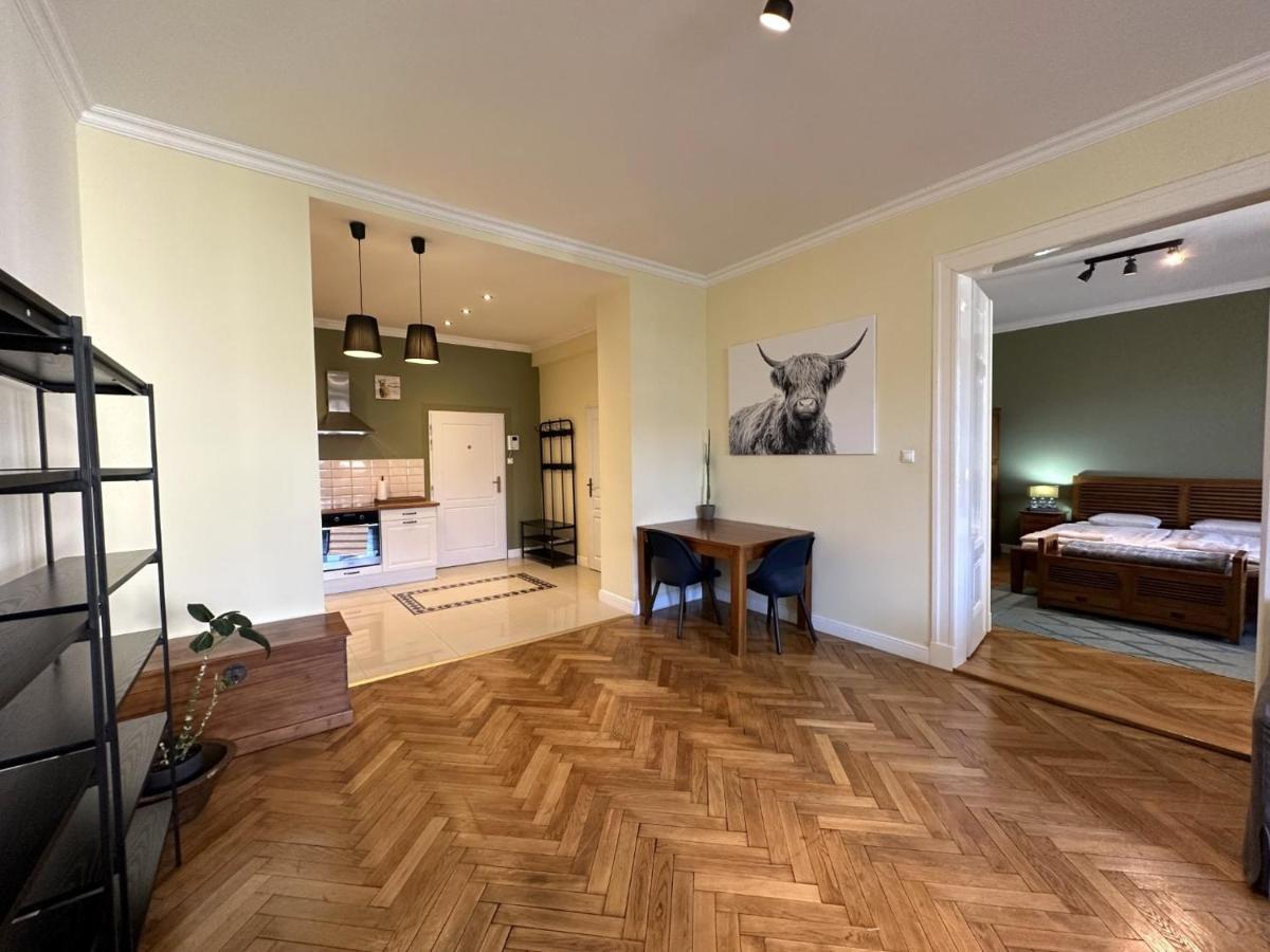 Gorkeho Apartment In City Centre Bratislava Esterno foto