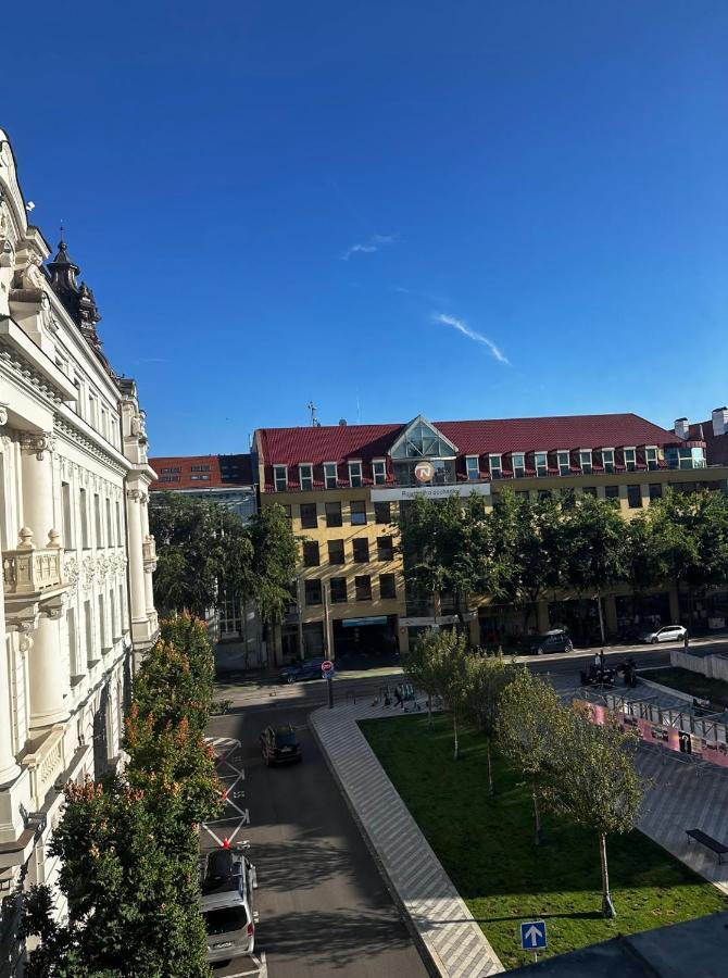 Gorkeho Apartment In City Centre Bratislava Esterno foto
